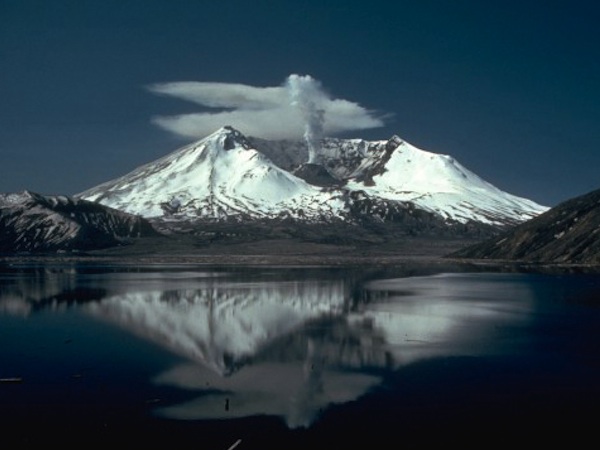 Southern Cascades Volcanoes Tour