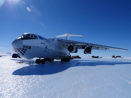 Plane Close SL