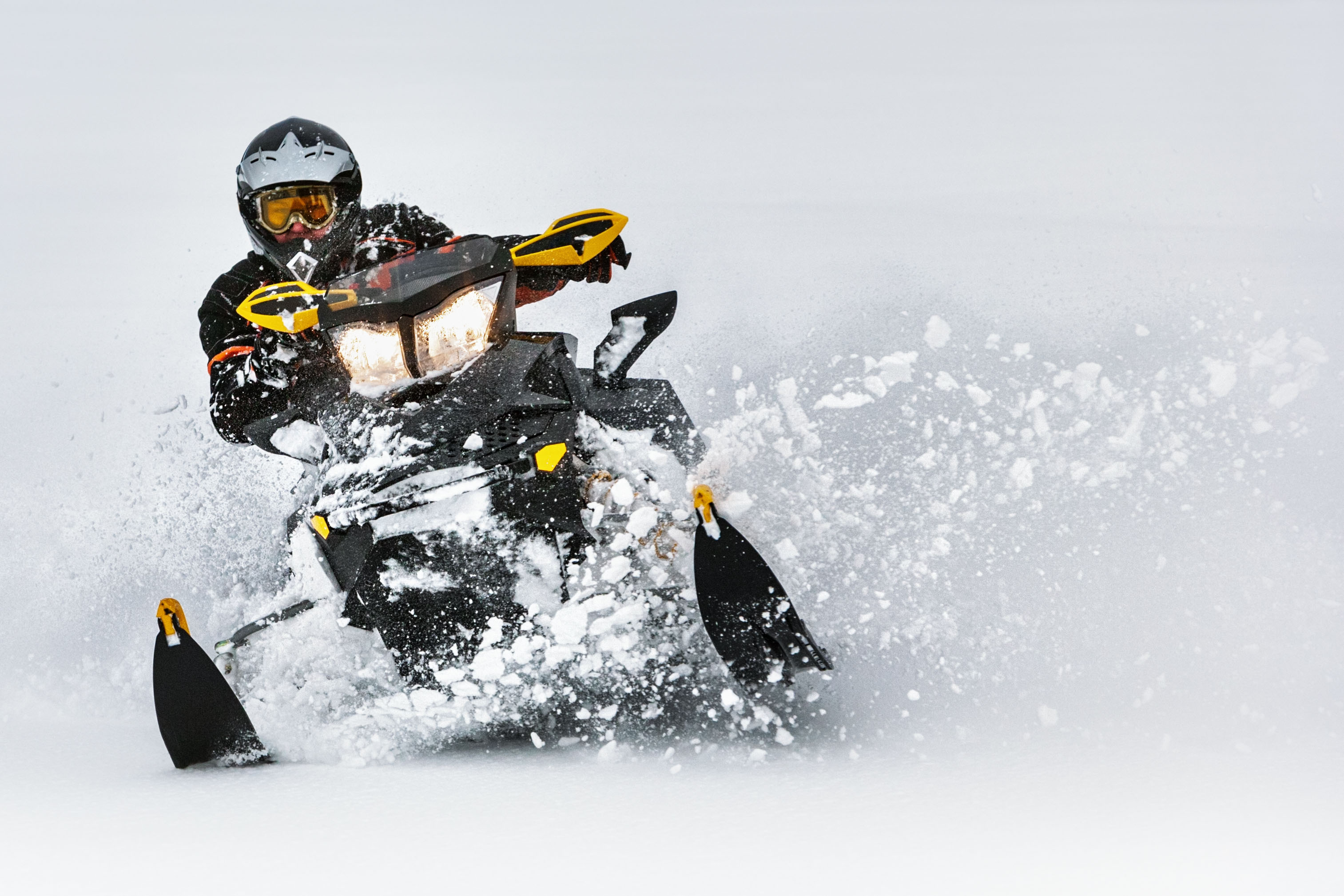 Motorized Avy - Deep turns snowmobile