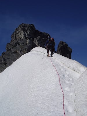 AAI climbers complete Mt. Challenger ascent with guide Dawn Glanc 7 030 near Challenger s0020