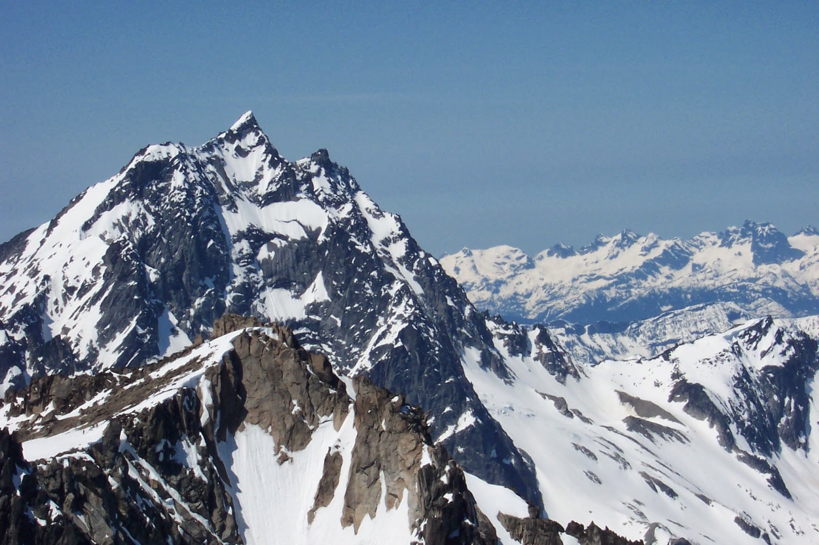 Route Profile: North Ridge of Mt. Stuart, 5.7 - 5.9, IV 2 100 3931