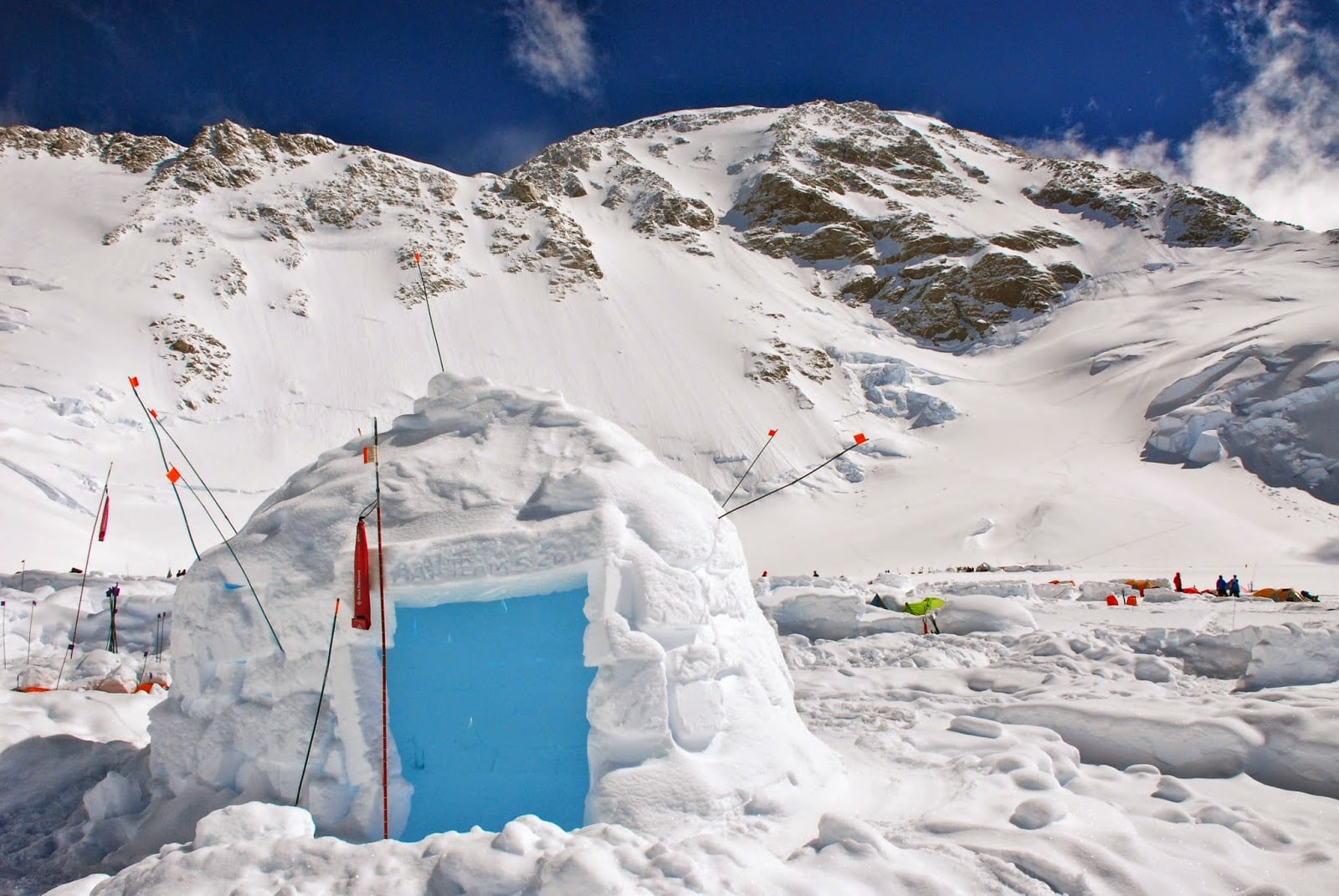 Winter Backcountry Travel 101: Improvised Snow Shelters 1 DSC 0343