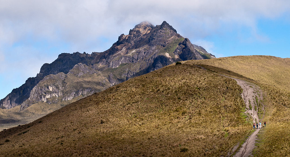 2015 Ecuador Volcanoes, Illiniza and Antisana, February 13-22, 2015 Dispatch #1 2 Ecuador photos Rucu Pichincha by Tim Wryan perm ok via Wiki 1