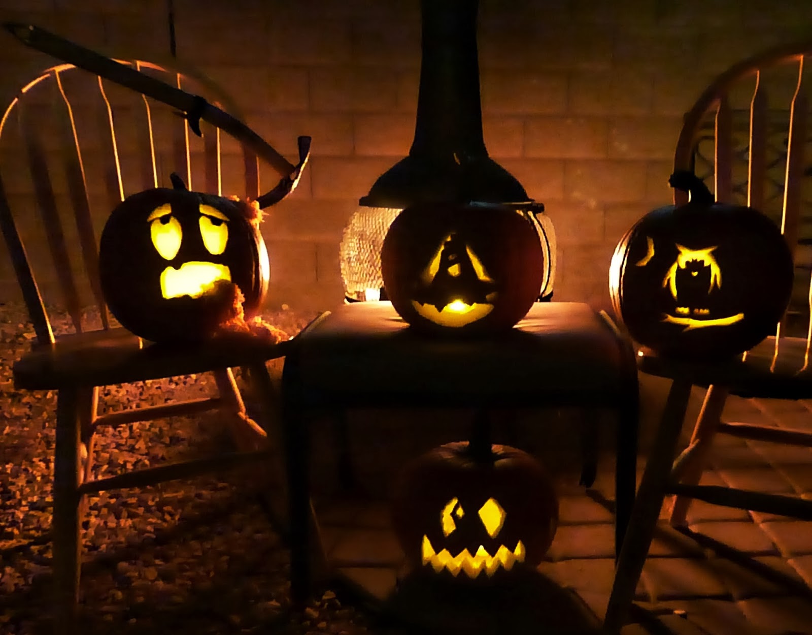 AAI South Pumpkin Carving 5 IMG 1388