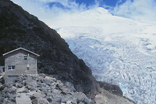 cayambe and hut 1