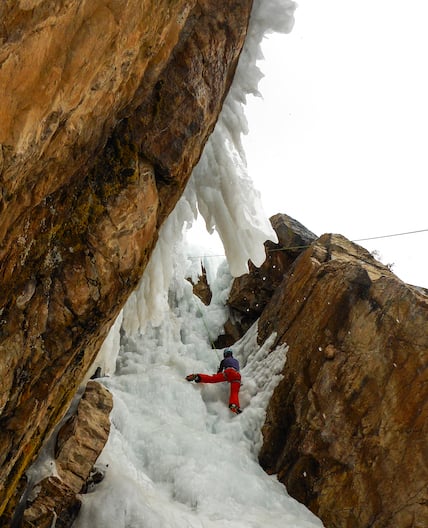 Ouray Ice Climbing with Beautiful Rocks