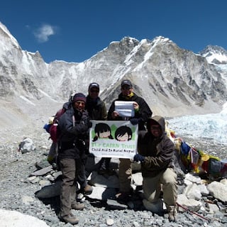 Charity Group Raises Funds on AAI Ecuador Trip 1 image1 281129