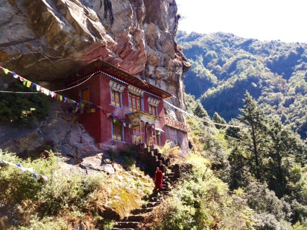 Ama Dablam: Into the mountains... 1 image 1413547798.95