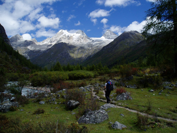Nearing the head of Changping Valley