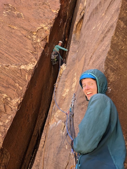 Chimney Multi-Pitch Red Rock