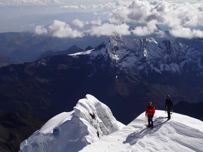 Nearing the summit of Toqllaraju