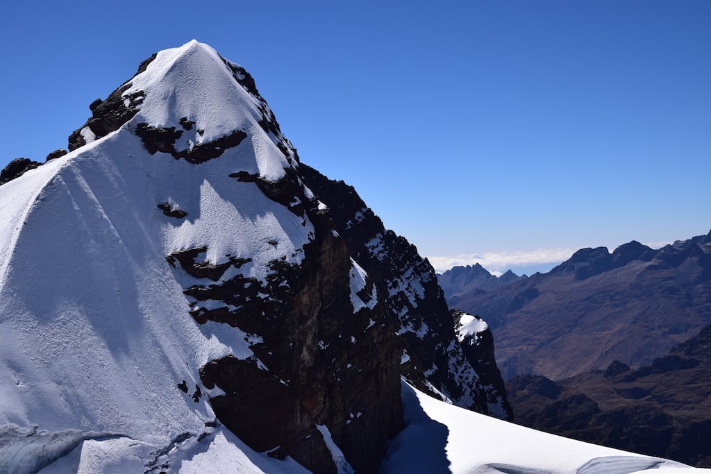 The picturesque Pequeno Alpamayo