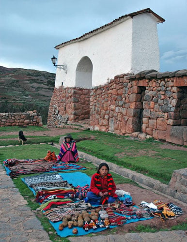 Quechua vendors near Cuzco