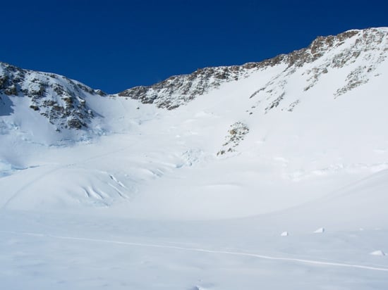 Looking up at the fixed lines above 14,200 feet. The ridge above is the ridge between 16,200' and High Camp.