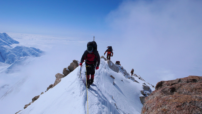 The Fixed Lines and the Ridge to High Camp 34 Nearing the end of the ridge below High Camp.