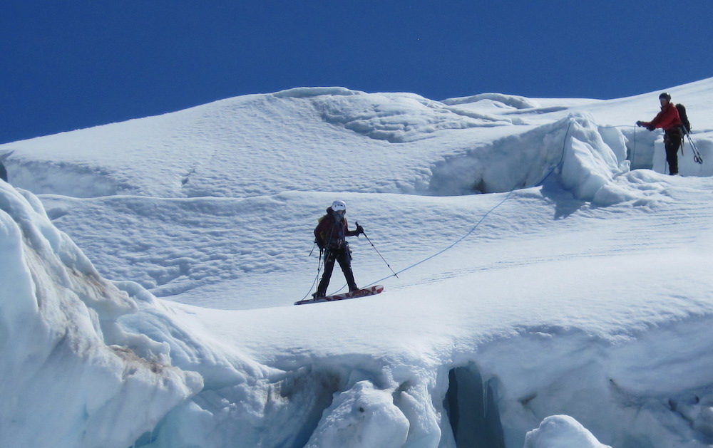 navigating-through-crevasses-while-roped-on-splitboard