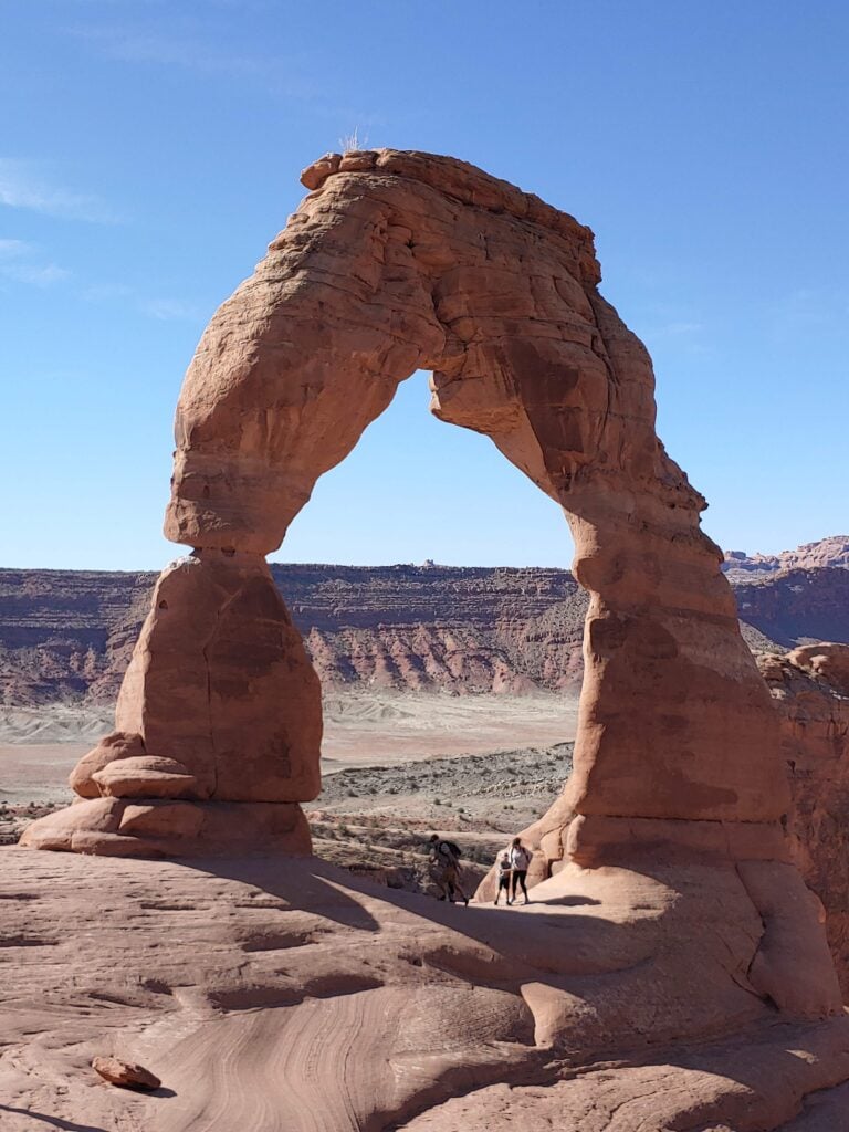 Climbing, Skiing, Mountain Rescue and Outdoor News from Here and Abroad - 4/30/2026 1 Z Delicate Arch 2