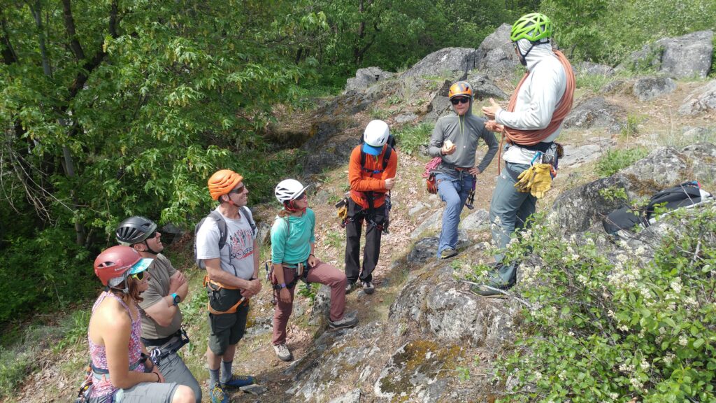 A Rope, Two Futures: What Your Guide Is Really Teaching You 4 Leavenworth 3