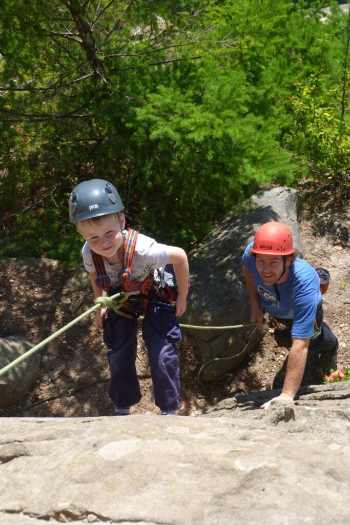 Rock Climbing with Kids 6 AMGAJDM 42